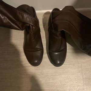 Brown Tall Leather Boots. Size 10. Very flexible.
